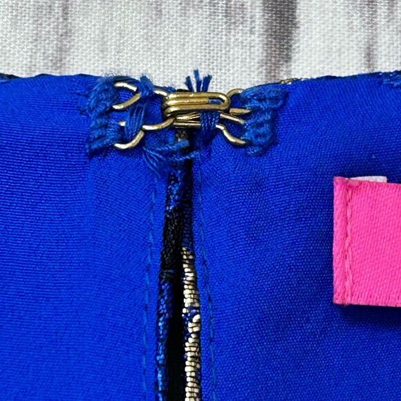 Lilly Pulitzer Pratt Short Sleeve Top Twilight Floral Brocade - Picture 5 of 10